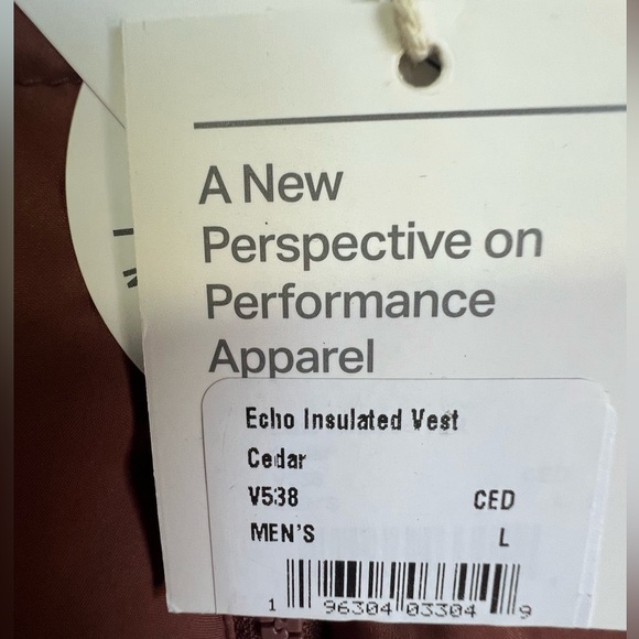 Vuori Echo Insulated Vest in Cedar Rust Red – Size L – NWT - Picture 5 of 8